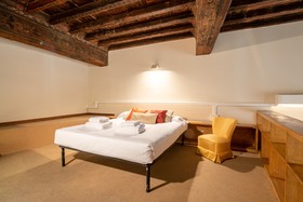 Maggio Art Apartments