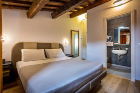 Martelli 6 Apartments