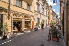 Nuova Italia