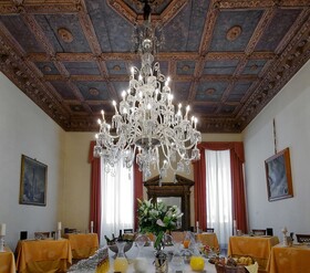 Palazzo Magnani Feroni