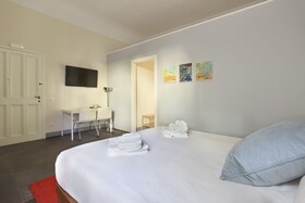 Pauline Suites