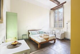 Pauline Suites