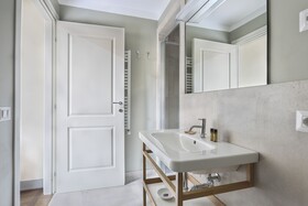 Pauline Suites