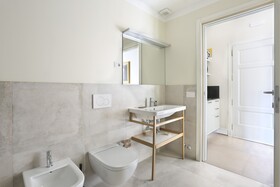 Pauline Suites