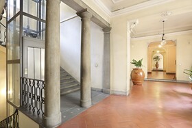 Pauline Suites