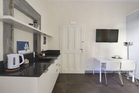 Pauline Suites