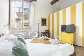 Pauline Suites