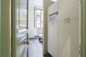 Pauline Suites