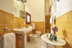 Peruzzi Urban Residences