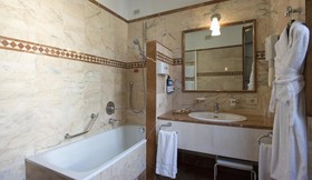 Hotel Pierre