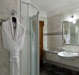 Hotel Pierre