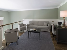 Plaza Hotel Lucchesi