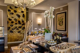 Plaza Hotel Lucchesi