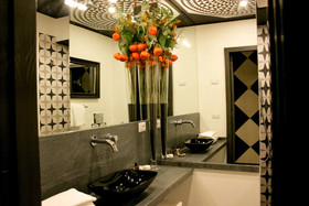 Porcellino Gallery Art Boutique B&B