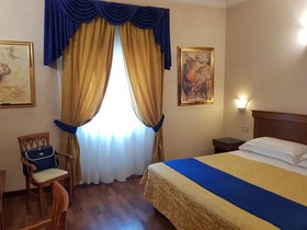 Porta Faenza