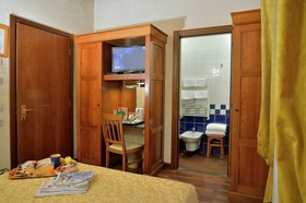 Porta Faenza