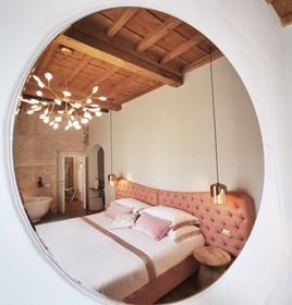 Renascentia Garden Relais