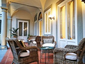 Renascentia Garden Relais