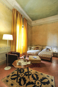Residenza d'Epoca Torre Dei Lari