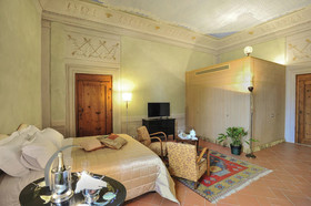 Residenza d'Epoca Torre Dei Lari