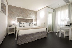 Rivoli Boutique Hotel