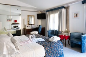 Rivoli Boutique Hotel
