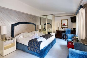 Rivoli Boutique Hotel