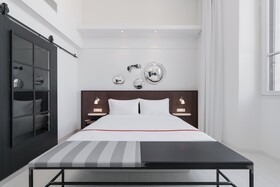 Ruby Bea Hotel & Bar