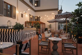 Ruby Bea Hotel & Bar