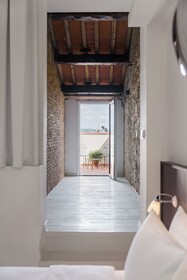 Ruby Bea Hotel & Bar