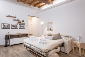 Santa Croce Place
