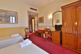 iH Hotels Firenze Select
