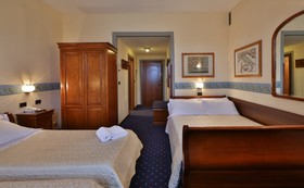 iH Hotels Firenze Select