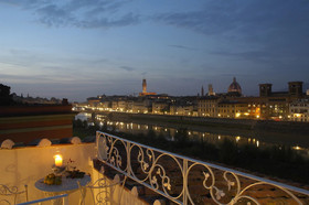 Serristori Palace