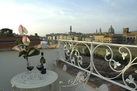 Serristori Palace