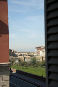 Serristori Palace