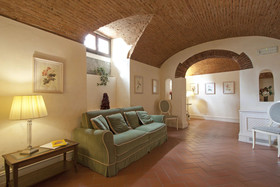 Serristori Palace