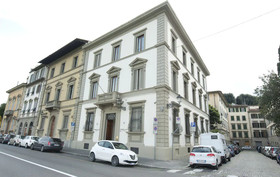 Serristori Palace