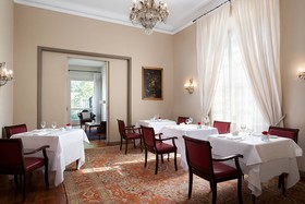 Sina Villa Medici, Autograph Collection