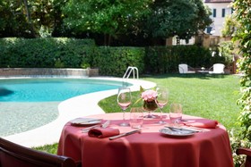 Sina Villa Medici, Autograph Collection