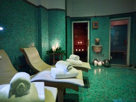 Sina Villa Medici, Autograph Collection