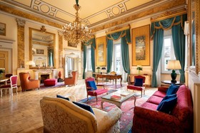 Sina Villa Medici, Autograph Collection