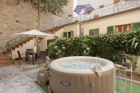 Sleep Tight Florence