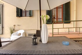 Sleep Tight Florence