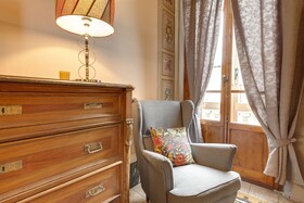 Sleep Tight Florence