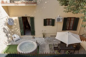 Sleep Tight Florence