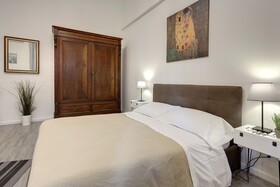 Sleep Tight Florence