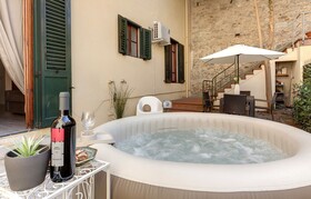 Sleep Tight Florence