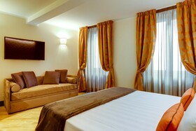 Solo Experience Hotel