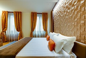 Solo Experience Hotel